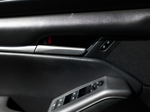 Used 2021 MAZDA MAZDA3 s image 48