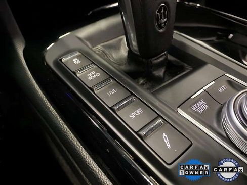 Used 2021 Maserati Levante image 63