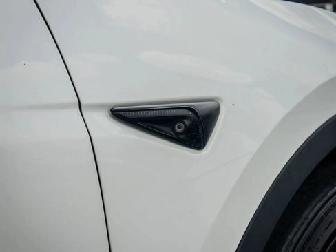 Used 2022 Tesla Model Y Performance AWD/4WD image 26