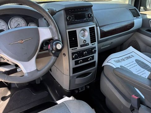 Used 2010 Chrysler Town & Country Touring image 45