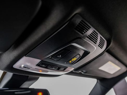 Used 2018 BMW M4 Coupe image 22