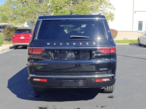 Used 2024 Jeep Wagoneer L Series III w/ Flexible Seating Group image 6