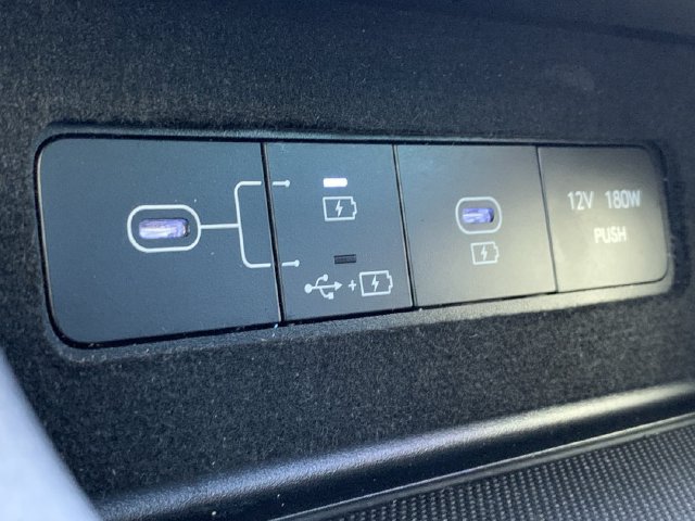 Used 2025 Hyundai Sonata SE FWD image 29