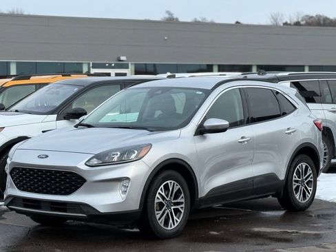 Used 2020 Ford Escape SEL image 31