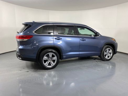 Certified 2019 Toyota Highlander Limited image 6