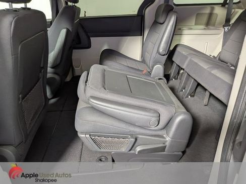 Used 2009 Dodge Grand Caravan SE FWD image 29