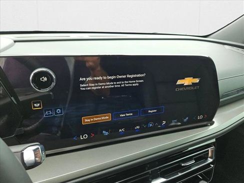 New 2026 Chevrolet Traverse LT w/ Driver Confidence Package image 13