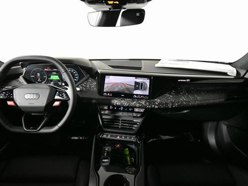 New 2025 Audi RS e-tron GT performance image 13