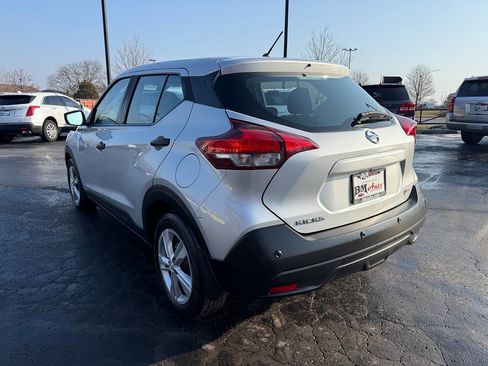 Used 2020 Nissan Kicks S image 5