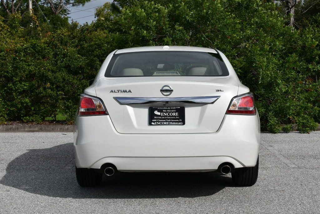 Used 2015 Nissan Altima 2.5 SL w/ Moonroof Package FWD image 28