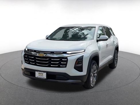 Used 2025 Chevrolet Equinox LT FWD image 7