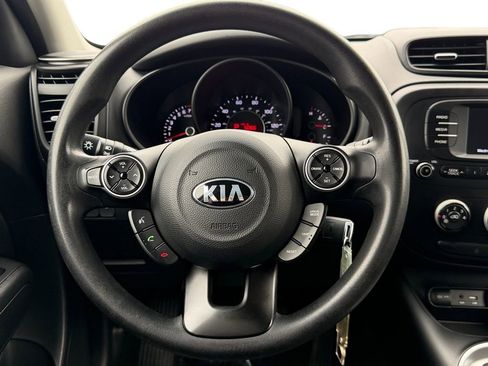 Used 2017 Kia Soul image 12