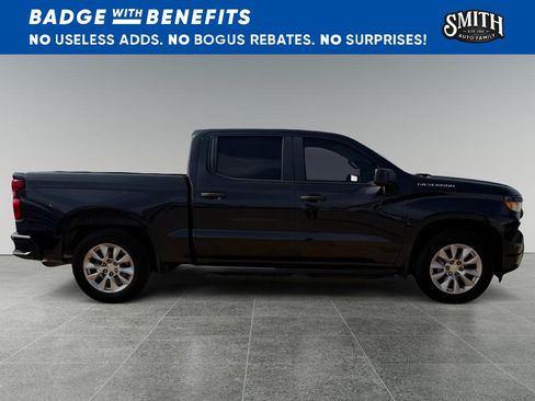 Used 2023 Chevrolet Silverado 1500 Custom RWD image 3