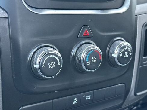 Used 2017 RAM 1500 Express image 19