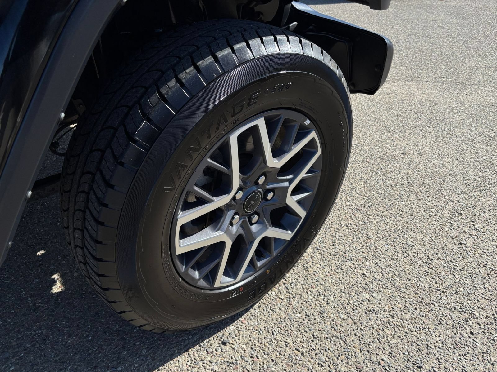 Used 2025 Jeep Wrangler Unlimited Sahara AWD/4WD image 28