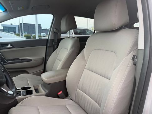 Used 2017 Kia Sportage LX AWD/4WD image 13
