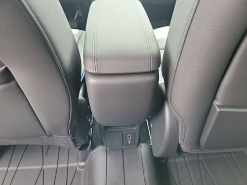 New 2026 Buick Encore GX Sport Touring w/ Comfort Package AWD/4WD image 12