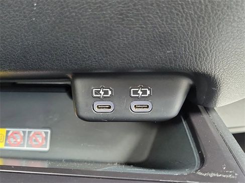 Used 2023 Lexus UX 250h FWD w/ Premium Package image 21