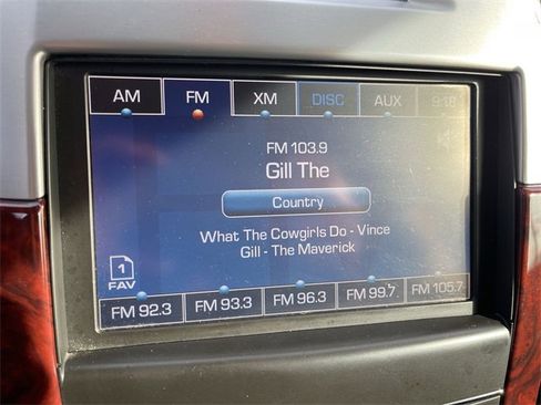 Used 2014 Cadillac Escalade Premium image 16