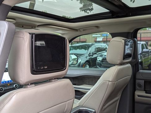 Used 2020 Ford Expedition Max Limited w/ Equipment Group 302A AWD/4WD image 28