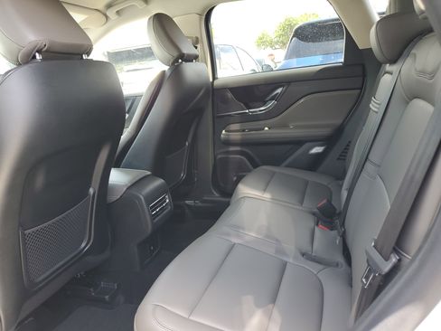 Certified 2025 Lincoln Corsair FWD image 9