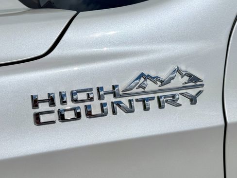 Used 2023 Chevrolet Tahoe High Country AWD/4WD image 54