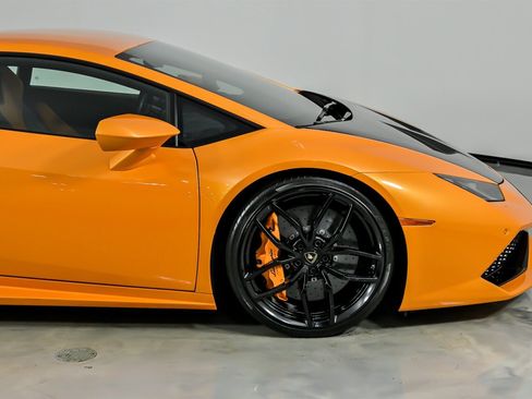 Used 2015 Lamborghini Huracan LP 610-4 image 15