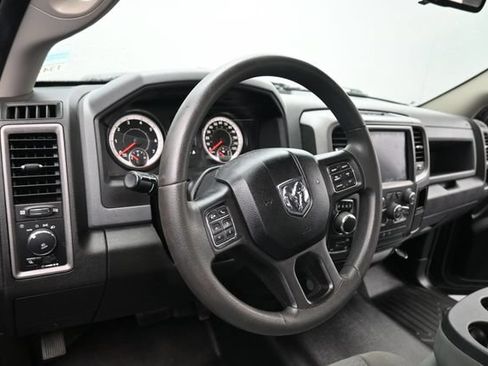 Used 2019 RAM 1500 Express w/ Express Value Package AWD/4WD image 13