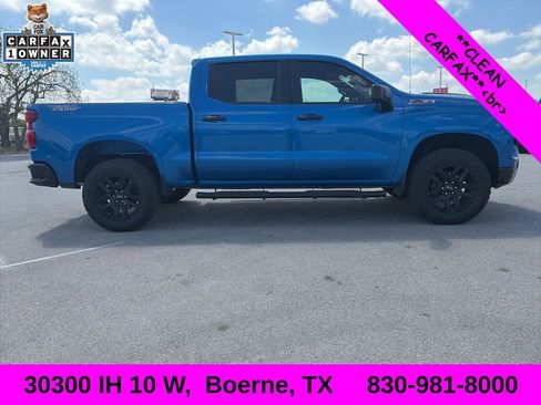 Used 2022 Chevrolet Silverado 1500 Custom Trail Boss w/ LPO, Dark Essentials Package image 2