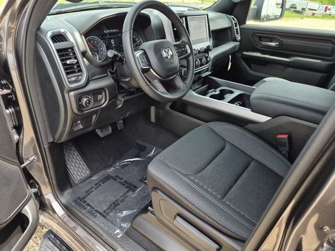 New 2026 RAM 1500 Express AWD/4WD image 10