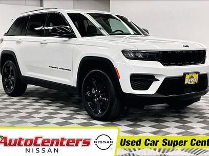 Used 2023 Jeep Grand Cherokee Altitude