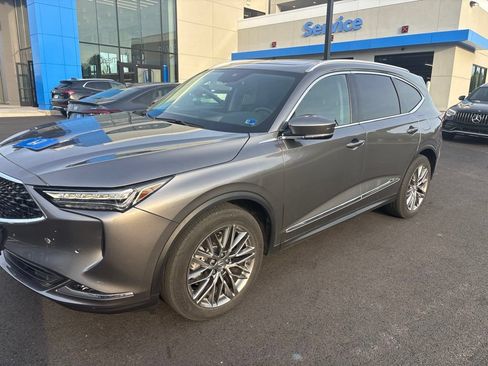 Used 2024 Acura MDX SH-AWD w/ Advance Package image 2