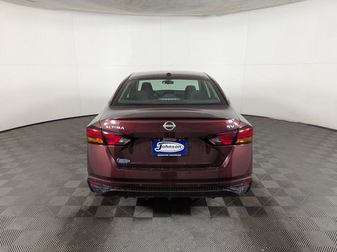 Used 2024 Nissan Altima 2.5 SV image 8