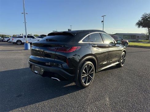 Used 2023 INFINITI QX55 Essential image 3