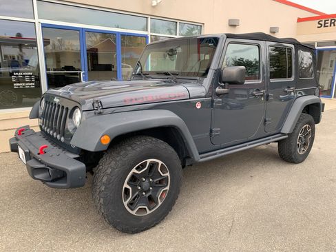 Used 2017 Jeep Wrangler Unlimited Rubicon image 1