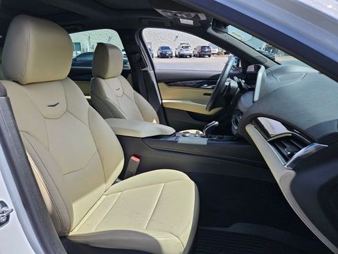 Certified 2025 Cadillac CT5 Premium Luxury RWD image 21