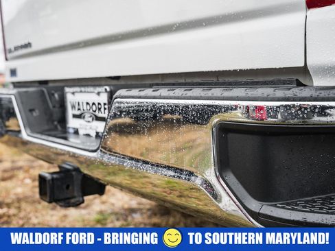 Used 2024 Chevrolet Silverado 2500 LT w/ Convenience Package image 9