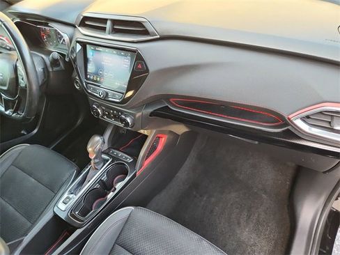 Used 2021 Chevrolet TrailBlazer RS w/ Convenience Package image 25