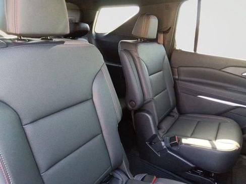 New 2026 Chevrolet Traverse Z71 w/ Driver Confidence Package AWD/4WD image 17