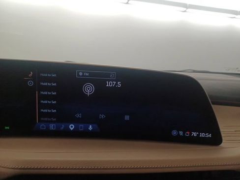 Used 2025 Cadillac XT4 Premium Luxury w/ Technology Package FWD image 26