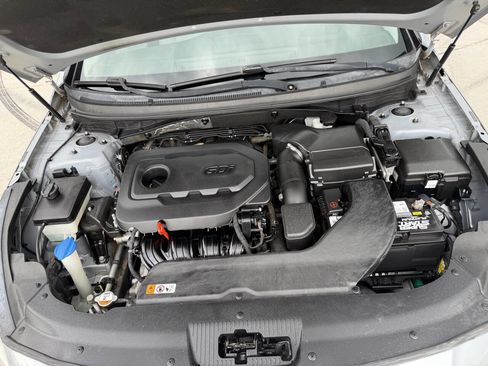Used 2015 Hyundai Sonata Limited w/ Option Group 05 FWD image 28