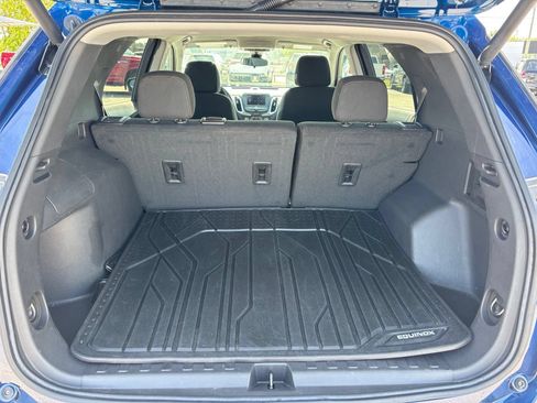 Used 2022 Chevrolet Equinox LT AWD/4WD image 17