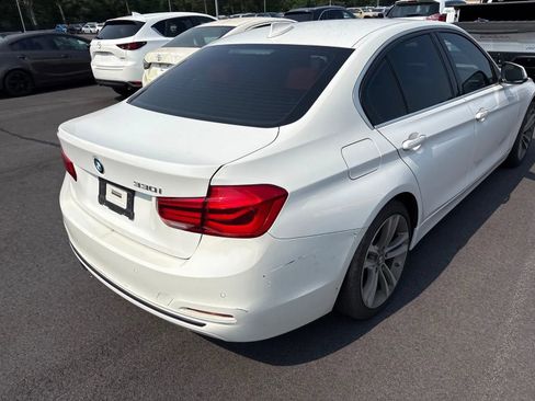 Used 2017 BMW 330i Sedan RWD image 2