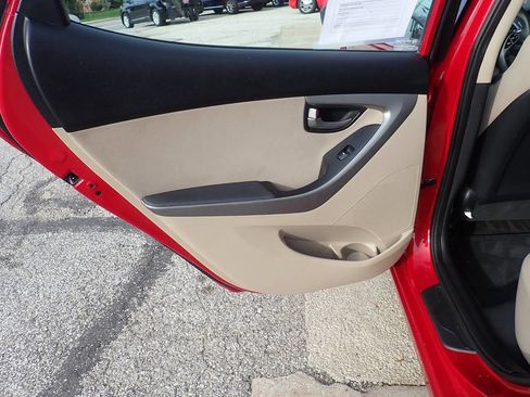 Used 2016 Hyundai Elantra SE w/ Option Group 02 image 13