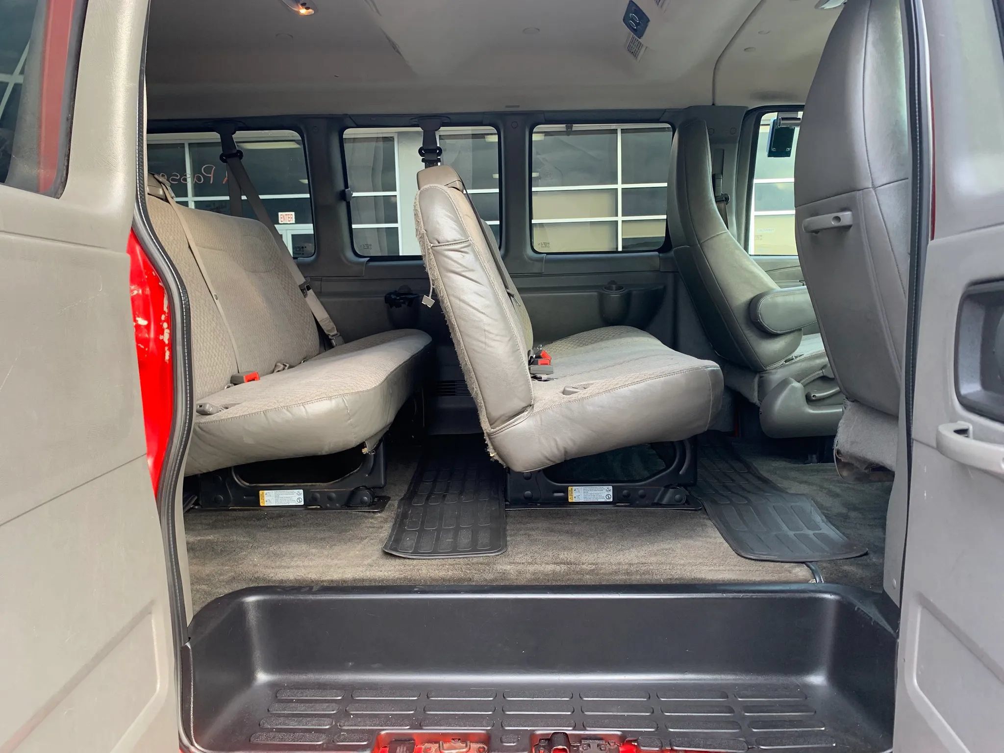 Used 2016 Chevrolet Express 2500 LS RWD image 27