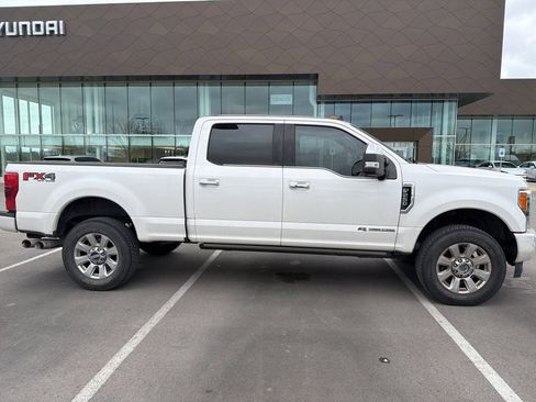 Used 2019 Ford F250 Platinum w/ Platinum Ultimate Package image 6