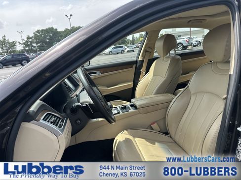 Used 2018 Genesis G80 5.0 Ultimate RWD image 11