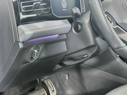 Used 2025 Volkswagen Jetta GLI Autobahn FWD image 17