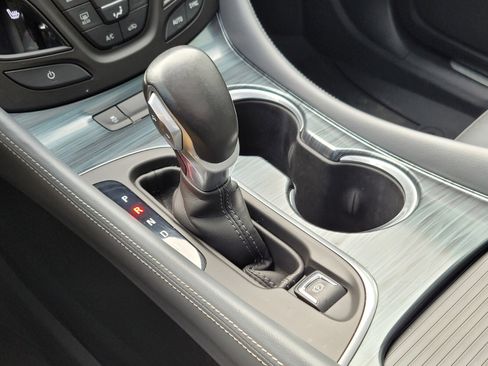 Used 2020 Buick Envision Essence image 13