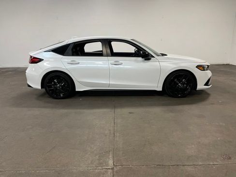 Used 2024 Honda Civic Sport image 2